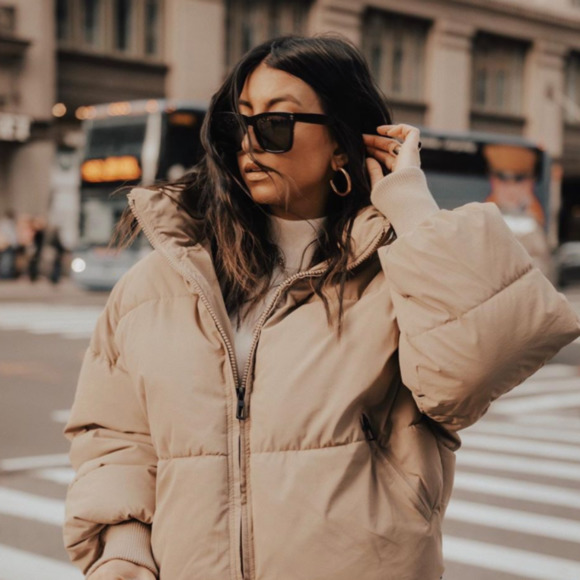 Meet your Posher, Kayla - Picture 1 of 1